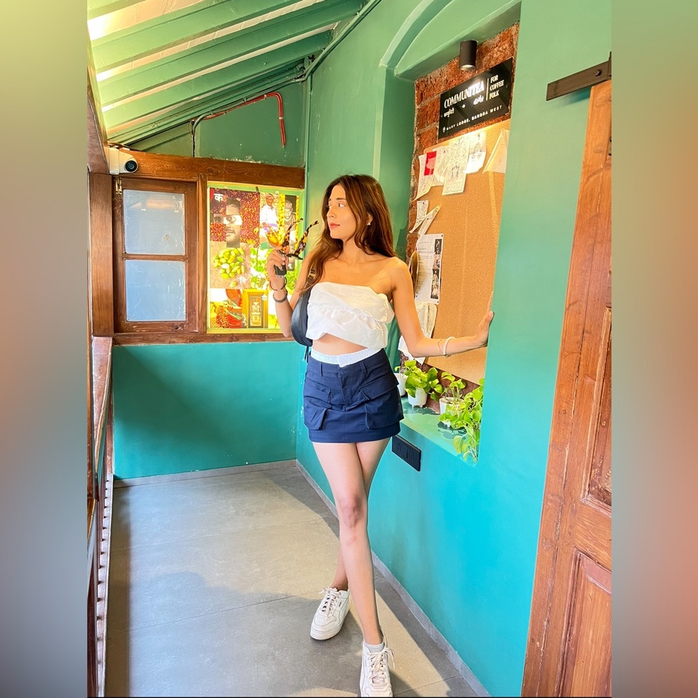 Blue skirt with white waistband!
